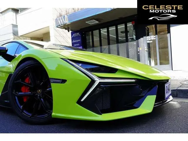 LAMBORGHINI Revuelto 2024 — photo 6 sur 8