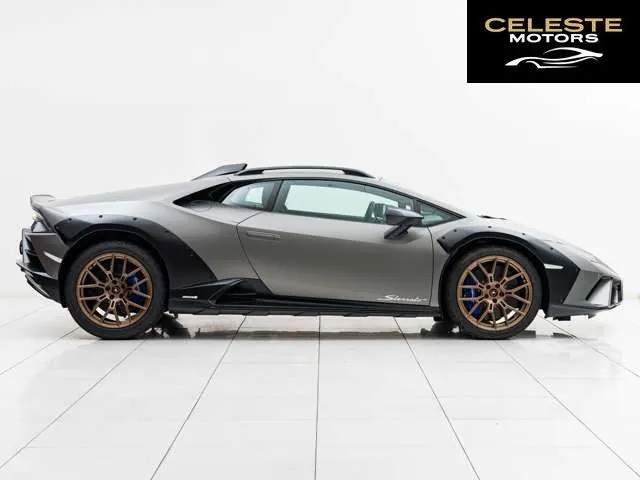 LAMBORGHINI Huracán Sterrato 2024 — photo 3 sur 8