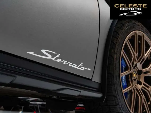 LAMBORGHINI Huracán Sterrato 2024 — photo 6 sur 8
