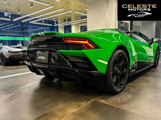 LAMBORGHINI Huracán Spider 2024 — photo 4 sur 8
