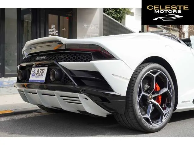 LAMBORGHINI Huracán Spider 2021 — photo 7 sur 8