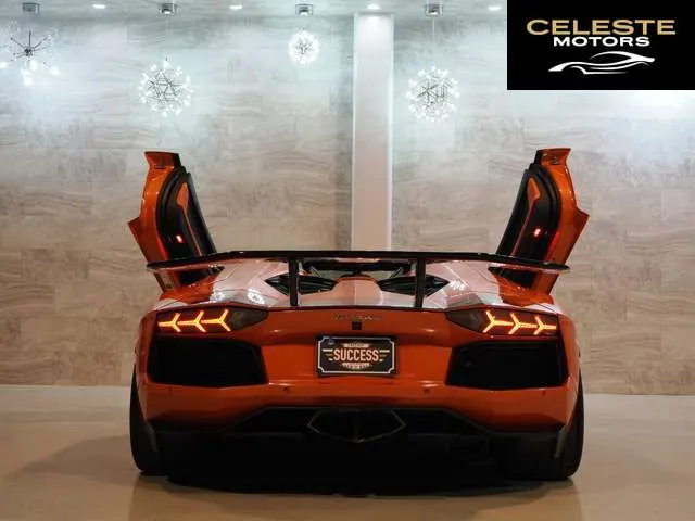 LAMBORGHINI Aventador Roadster 2015 — photo 8 sur 8