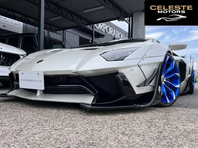 LAMBORGHINI Aventador Roadster 2015 — photo 5 sur 8