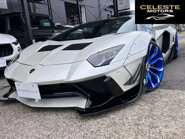 LAMBORGHINI Aventador Roadster 2015 — photo 6 sur 8