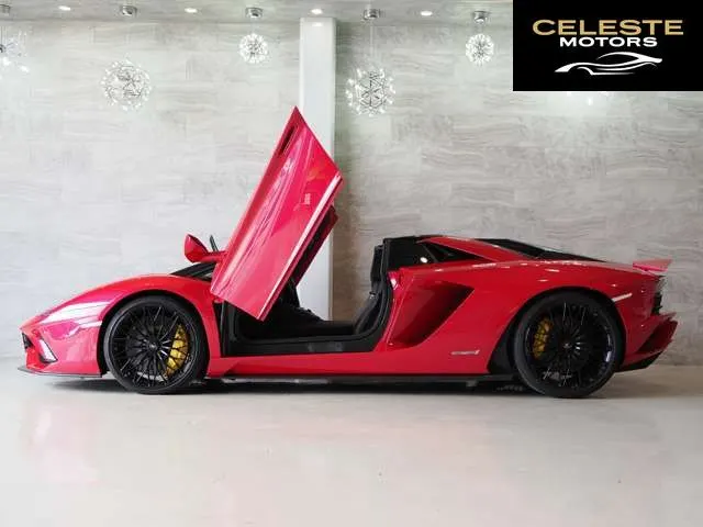 LAMBORGHINI Aventador Roadster 2018 — photo 6 sur 8