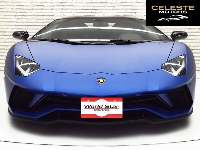 LAMBORGHINI Aventador Roadster 2019 — photo 3 sur 8