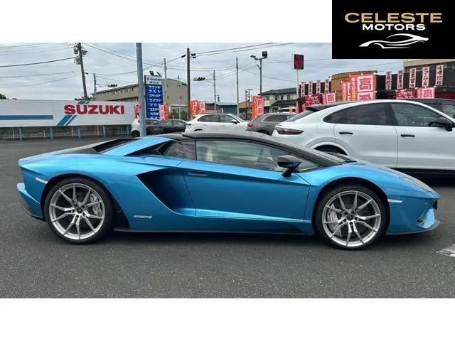 LAMBORGHINI Aventador Roadster 2019 — photo 6 sur 8