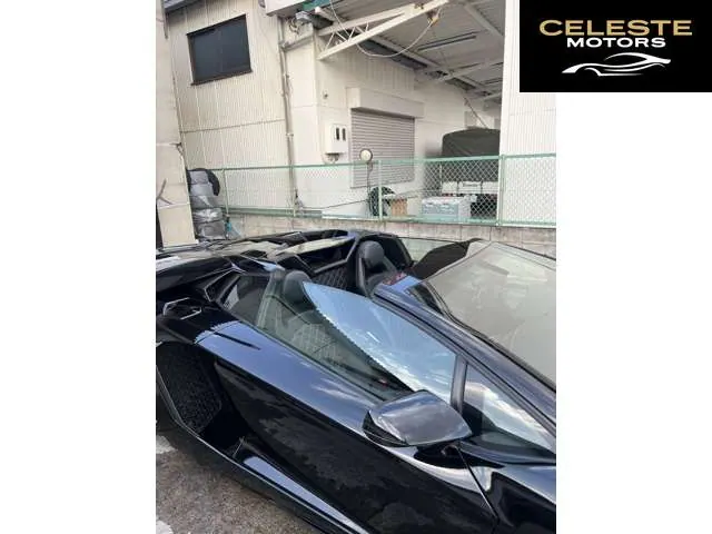LAMBORGHINI Aventador Roadster 2014 — photo 2 sur 8