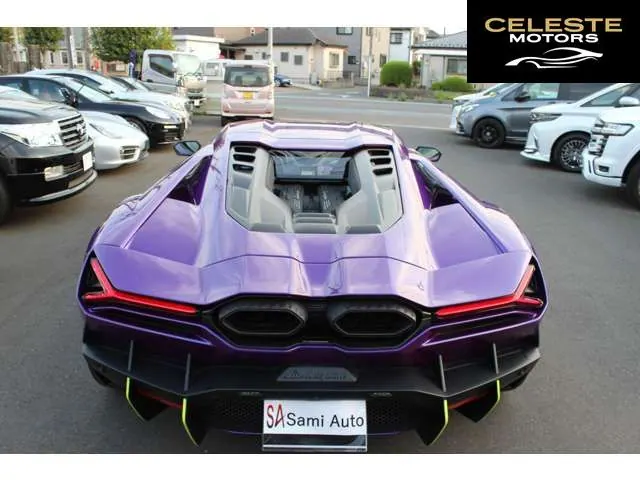 LAMBORGHINI Revuelto 2025 — photo 4 sur 8