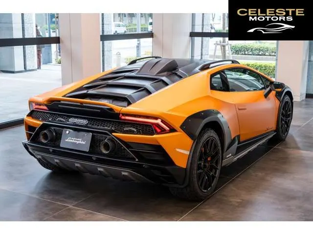LAMBORGHINI Huracán Sterrato 2023 — photo 5 sur 8