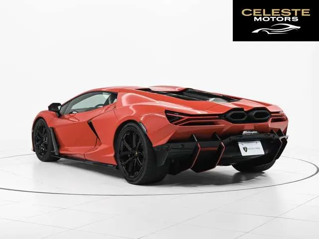 LAMBORGHINI Revuelto 2025 — photo 3 sur 8