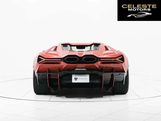 LAMBORGHINI Revuelto 2025 — photo 4 sur 8
