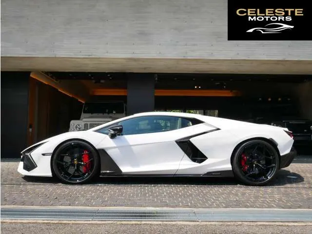 LAMBORGHINI Revuelto 2025 — photo 6 sur 8