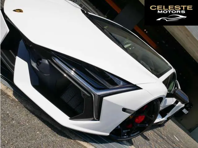 LAMBORGHINI Revuelto 2025 — photo 8 sur 8