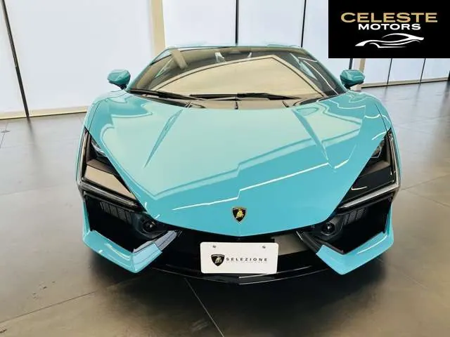 LAMBORGHINI Revuelto 2025 — photo 2 sur 8