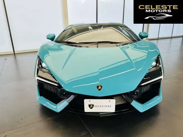LAMBORGHINI Revuelto 2025 — photo 3 sur 8