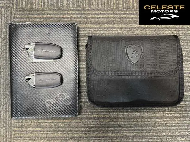 LAMBORGHINI Huracán Spider 2021 — photo 8 sur 8