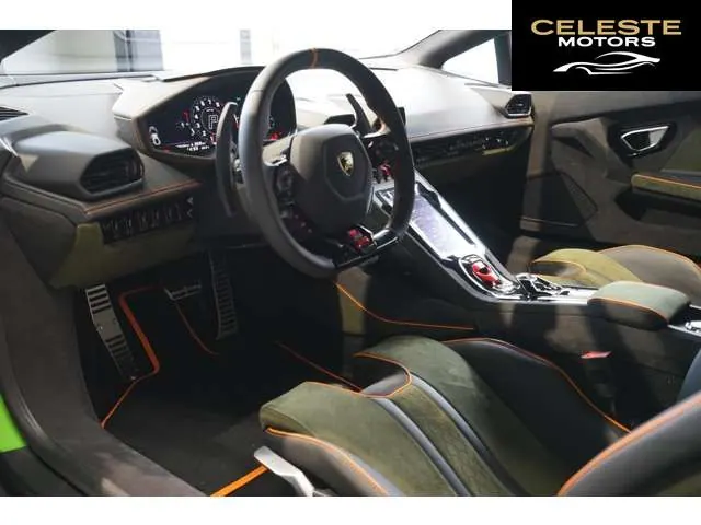 LAMBORGHINI Huracán Sterrato 2024 — photo 3 sur 8