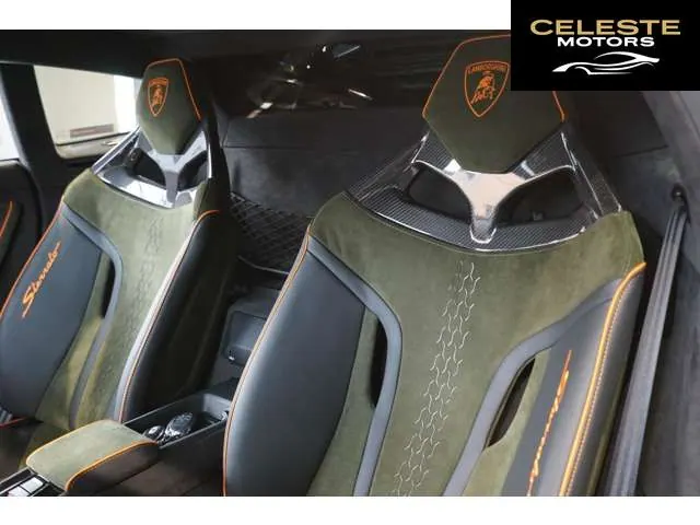 LAMBORGHINI Huracán Sterrato 2024 — photo 5 sur 8