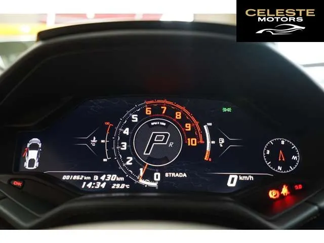 LAMBORGHINI Huracán Sterrato 2024 — photo 7 sur 8