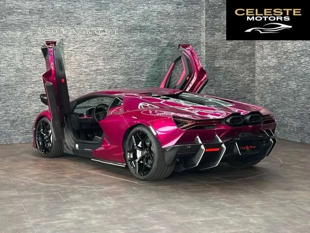 LAMBORGHINI Revuelto 2025 — photo 7 sur 8
