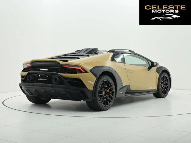 LAMBORGHINI Huracán Sterrato 2023 — photo 4 sur 8