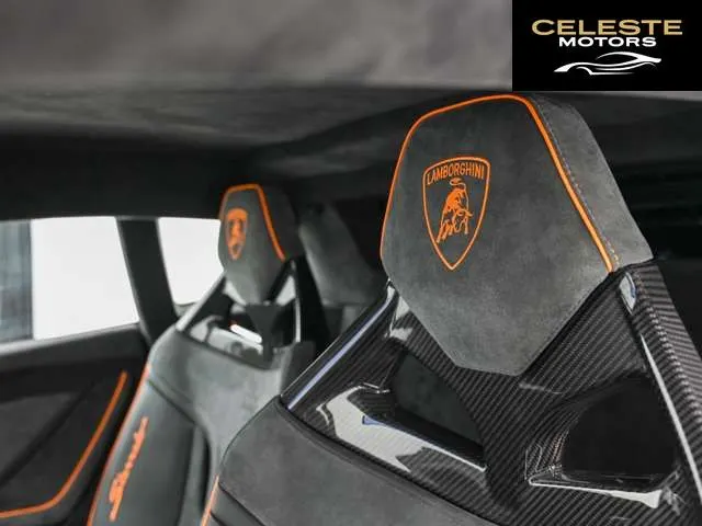 LAMBORGHINI Huracán Sterrato 2023 — photo 8 sur 8