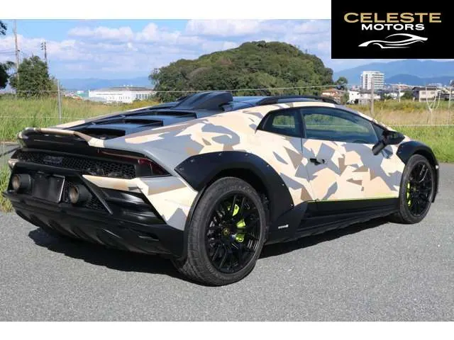 LAMBORGHINI Huracán Sterrato 2024 — photo 4 sur 8