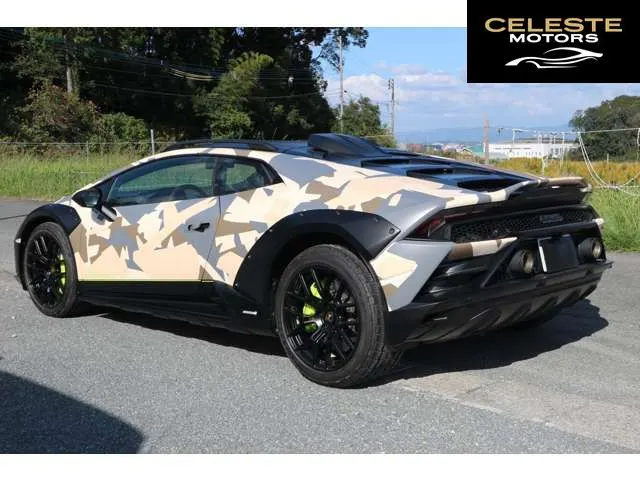 LAMBORGHINI Huracán Sterrato 2024 — photo 6 sur 8