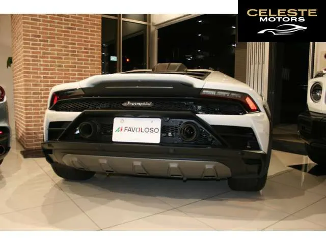 LAMBORGHINI Huracán Sterrato 2023 — photo 6 sur 8
