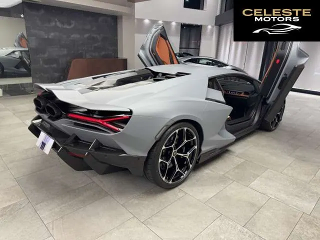 LAMBORGHINI Revuelto 2025 — photo 3 sur 8