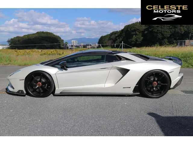 LAMBORGHINI Aventador Roadster 2019 — photo 5 sur 8