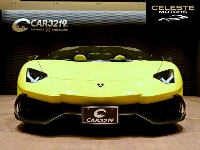 LAMBORGHINI Aventador Roadster 2014 — photo 2 sur 8