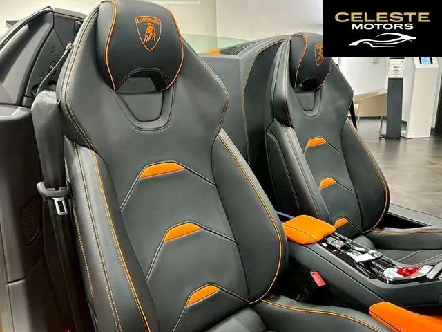 LAMBORGHINI Huracán Spider 2022 — photo 5 sur 8