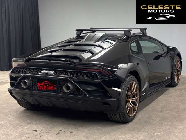 LAMBORGHINI Huracán Sterrato 2024 — photo 3 sur 8