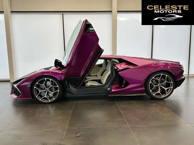 LAMBORGHINI Revuelto 2025 — photo 3 sur 8
