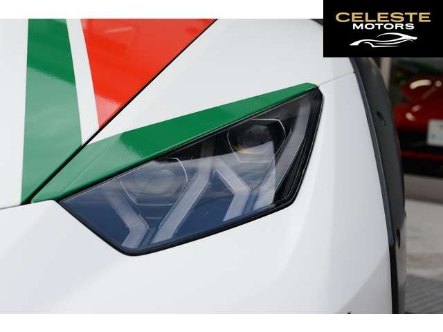 LAMBORGHINI Huracán Sterrato 2024 — photo 6 sur 8