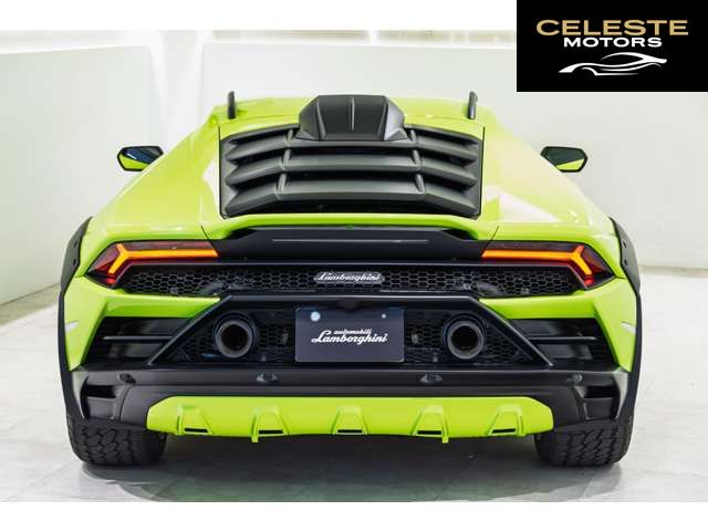 LAMBORGHINI Huracán Sterrato 2024 — photo 5 sur 8