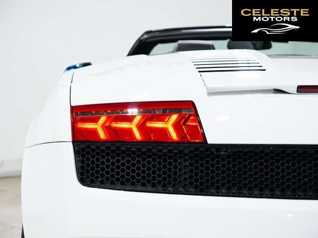LAMBORGHINI Gallardo Spider 2011 — photo 4 sur 8