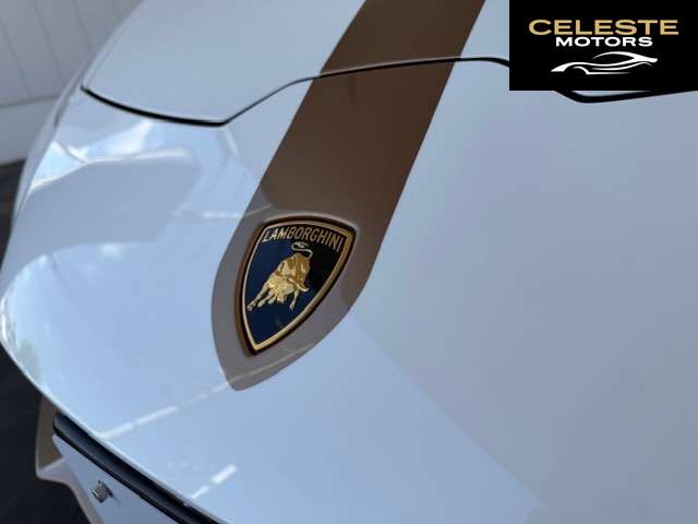 LAMBORGHINI Huracán Spider 2023 — photo 2 sur 8