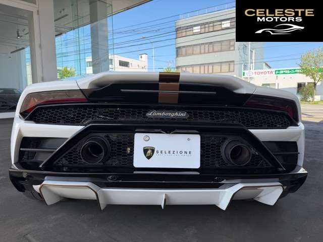 LAMBORGHINI Huracán Spider 2023 — photo 4 sur 8