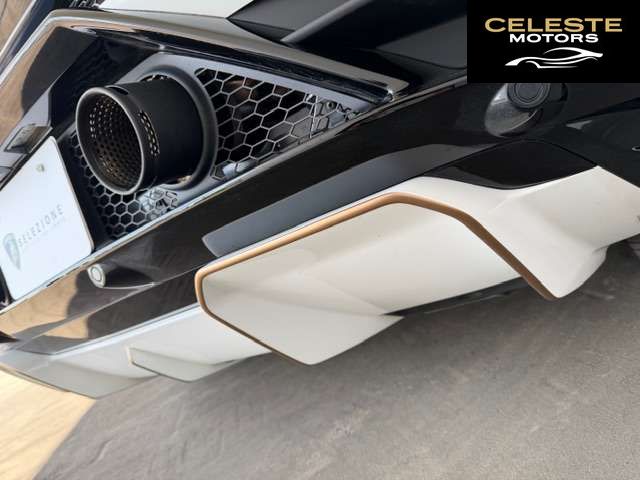 LAMBORGHINI Huracán Spider 2023 — photo 5 sur 8