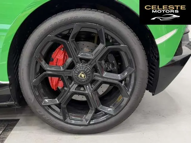 LAMBORGHINI Huracán Spider 2023 — photo 5 sur 8