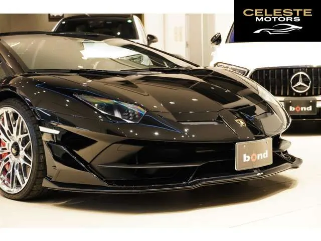 LAMBORGHINI Aventador Roadster 2020 — photo 2 sur 8