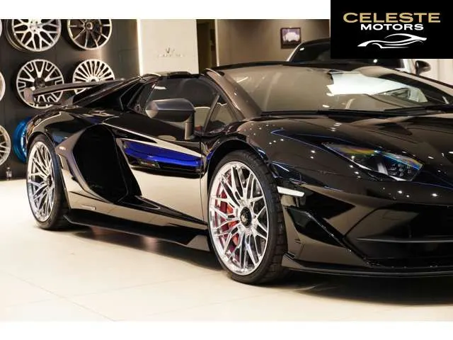 LAMBORGHINI Aventador Roadster 2020 — photo 3 sur 8