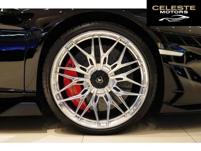 LAMBORGHINI Aventador Roadster 2020 — photo 5 sur 8