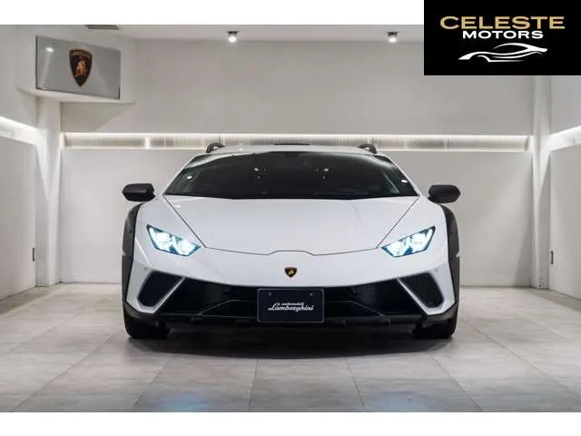 LAMBORGHINI Huracán Sterrato 2024 — photo 5 sur 8
