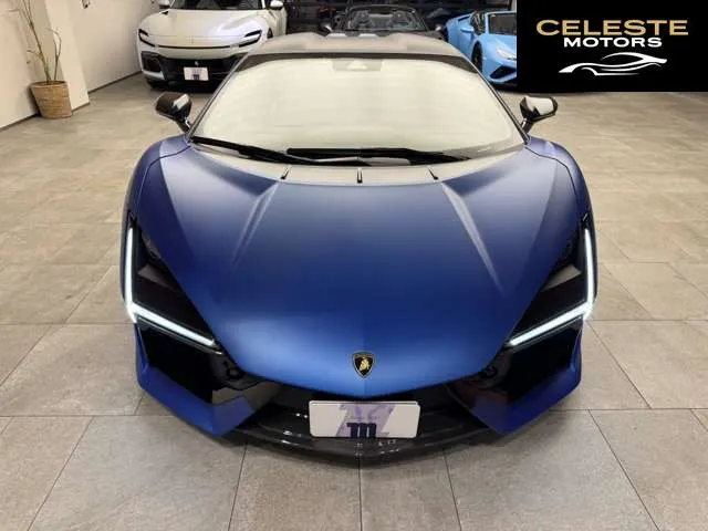 LAMBORGHINI Revuelto 2024 — photo 7 sur 8