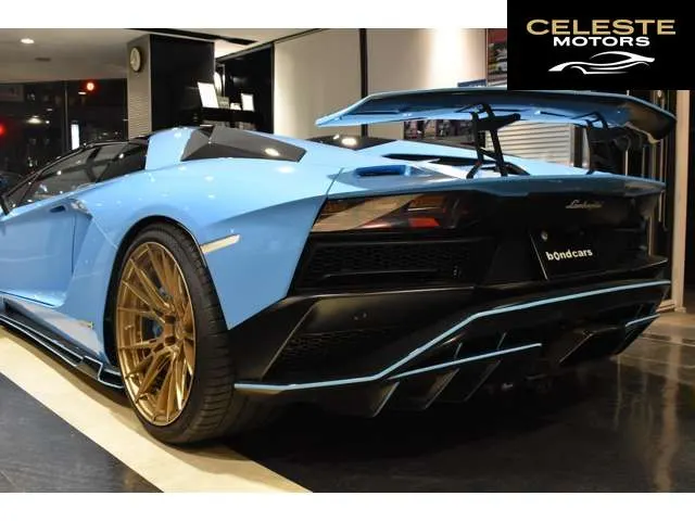 LAMBORGHINI Aventador Roadster 2018 — photo 5 sur 8