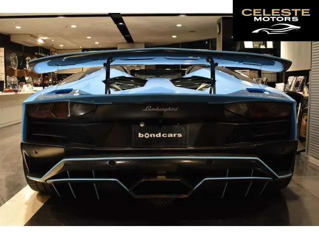 LAMBORGHINI Aventador Roadster 2018 — photo 6 sur 8